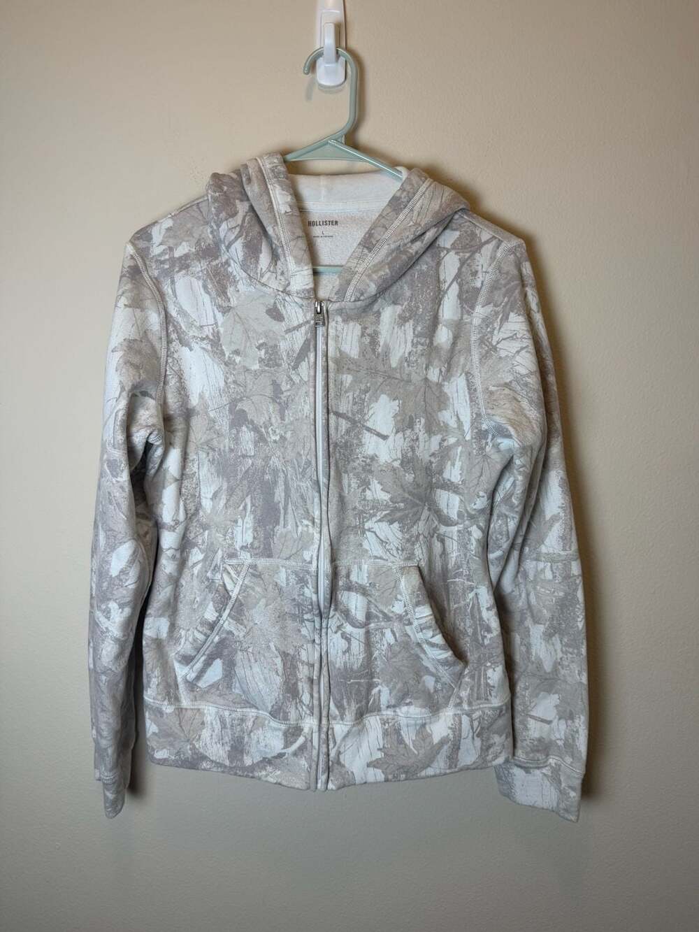 Hollister Camouflage Zip-Up Hoodie Size L Gray White Leaf Print